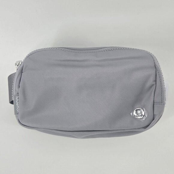 NWT Lululemon Everywhere Belt Bag 1L - Silver Drop - Picture 2 of 7